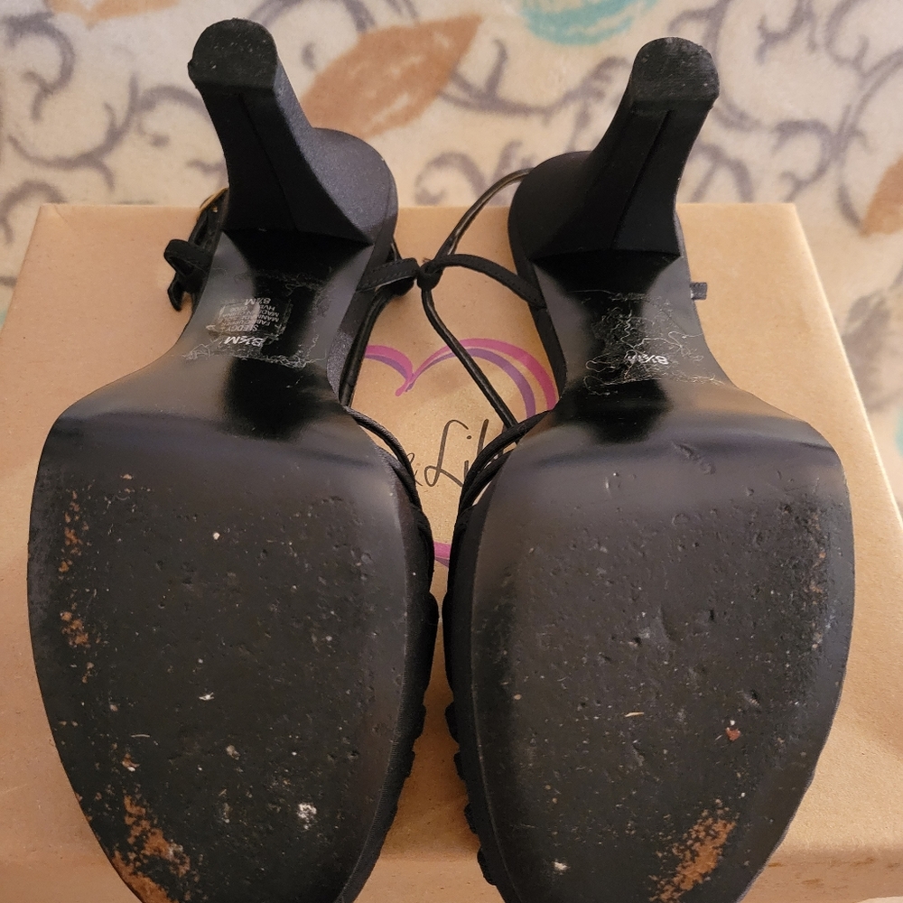 Sam & Libby 8.5M Black Strappy Heels - Picture 5 of 7